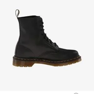 Dr martens 38 94 deals
